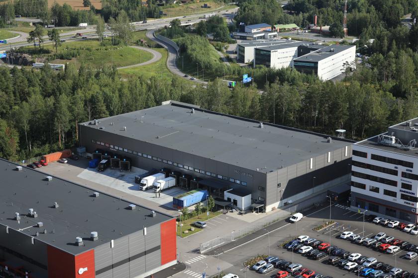 HUS Logistiikkakeskus Vantaankoskella