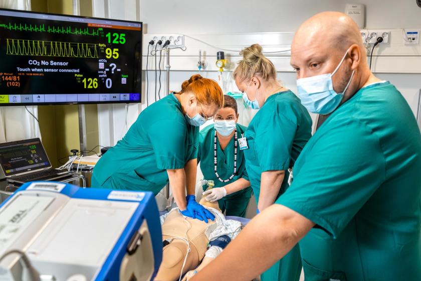 Simulaatiokoulutuskeskus_hoitoelvytyssimulaatio