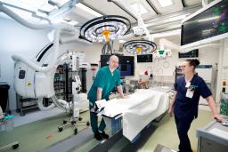 Tim Söderlund ja Siru Takaluoma Raptor-salissa