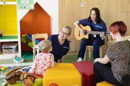 Muskari sairaalan leikkiosastolla.