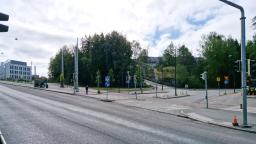 Risteys Paciuksenkadulta Meilahdentielle. Taustalla näkyy Tammisairaala ja Iho- ja allergiasairaala.